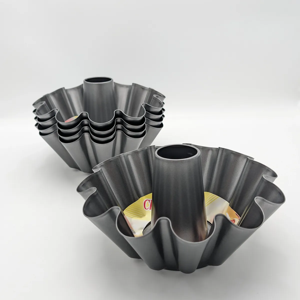 قالب کیک کوگلوف فلوت‌دار مشکی نچسب مدل Cake Mold